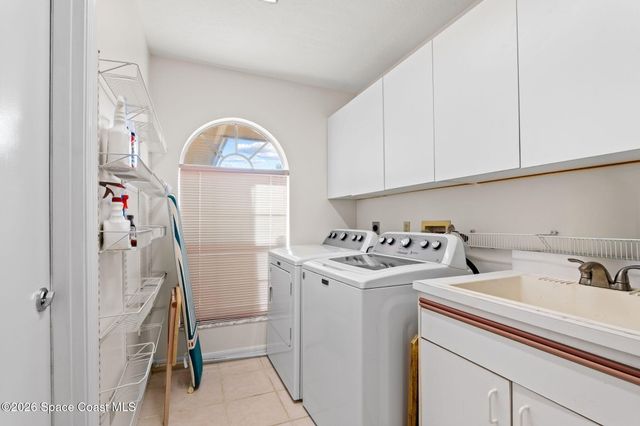 818 Spanish Wells Drive, Melbourne, FL 32940