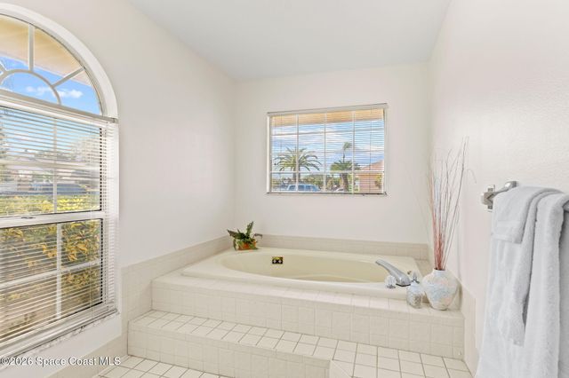 818 Spanish Wells Drive, Melbourne, FL 32940