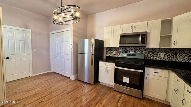 1509 E Yandell C, El Paso, TX 79902