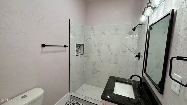 1509 E Yandell C, El Paso, TX 79902