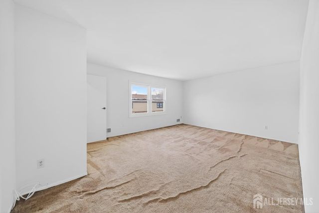 21 Highview Drive, Woodbridge Proper, NJ 07095