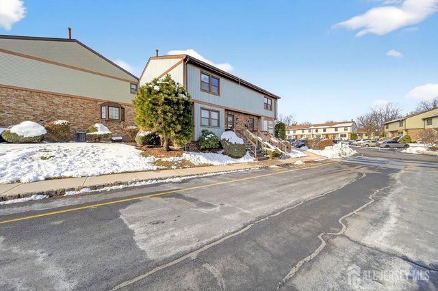 21 Highview Drive, Woodbridge Proper, NJ 07095