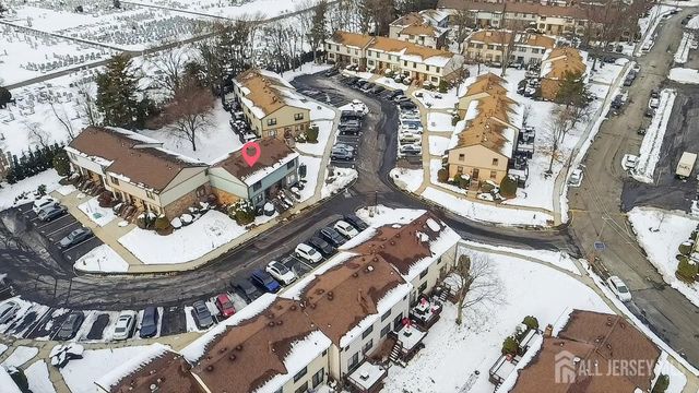 21 Highview Drive, Woodbridge Proper, NJ 07095