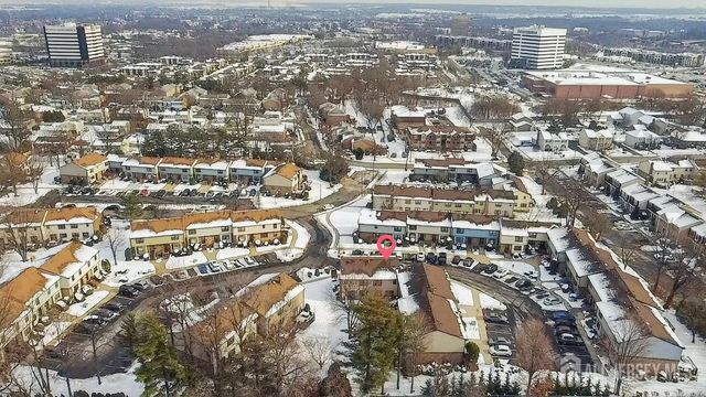 21 Highview Drive, Woodbridge Proper, NJ 07095