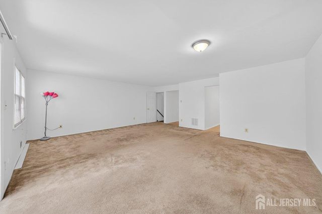 21 Highview Drive, Woodbridge Proper, NJ 07095