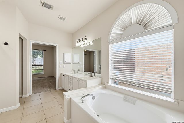 2911 Sable Crossing, San Antonio, TX 78232