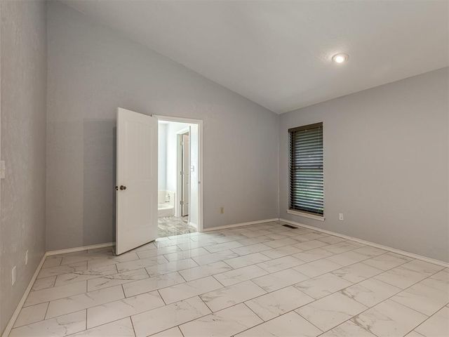 3405 Woodsboro Drive, Norman, OK 73072