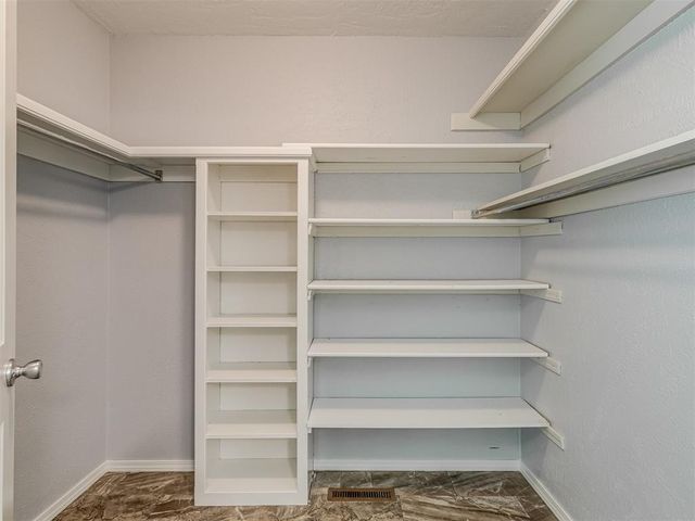 3405 Woodsboro Drive, Norman, OK 73072