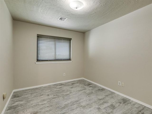 3405 Woodsboro Drive, Norman, OK 73072