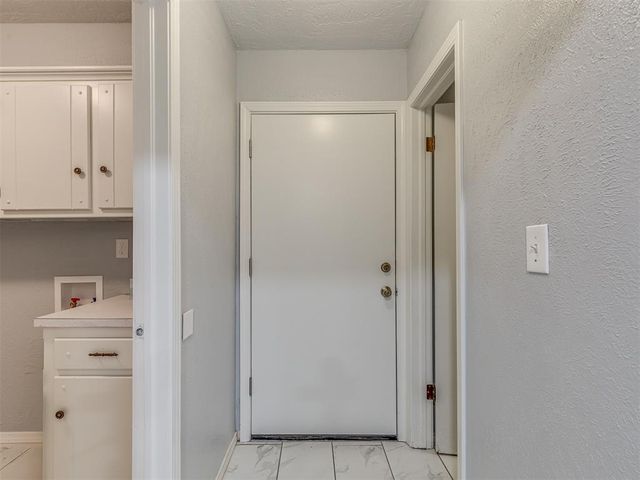 3405 Woodsboro Drive, Norman, OK 73072