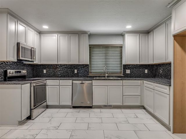 3405 Woodsboro Drive, Norman, OK 73072