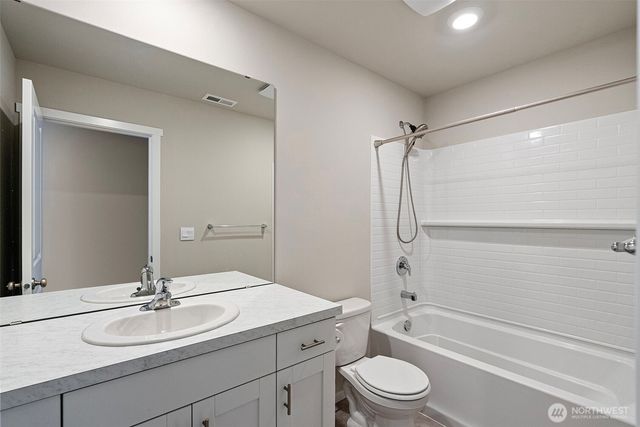 1454 SW Pendleton Way, Port Orchard, WA 98367