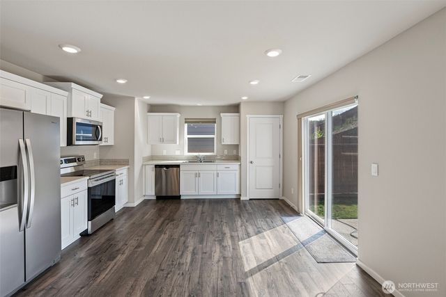1454 SW Pendleton Way, Port Orchard, WA 98367