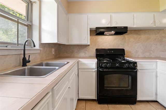 18108 Wild Oak Drive, Houston, TX 77090