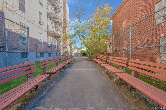 2552 E 7 Street 1H, Brooklyn, NY 11235