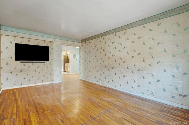 2552 E 7 Street 1H, Brooklyn, NY 11235