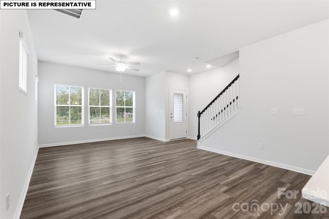 4618 Lakeview Road 3, Charlotte, NC 28216
