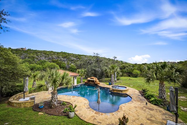 714 Ruidosa Downs, Helotes, TX 78023