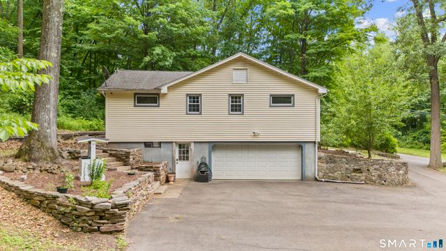 1218 Woodruff Street, Southington, CT 06489