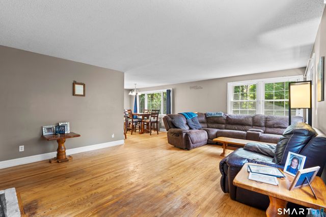 1218 Woodruff Street, Southington, CT 06489