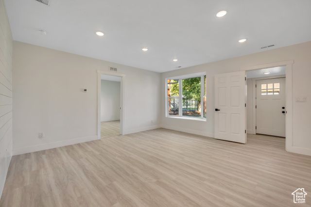 2202 S LAKE ST, South Salt Lake, UT 84106