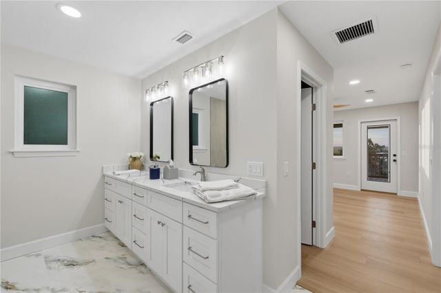 38 SE 195TH STREET, Suwannee, FL 32692