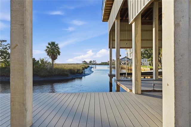 38 SE 195TH STREET, Suwannee, FL 32692