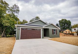 3010 9th Avenue, Vienna, WV 26105