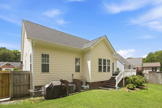 1112 Mill Run Road, Sneads Ferry, NC 28460