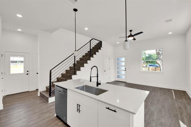 7603 Carver Ave 1-A, Austin, TX 78752