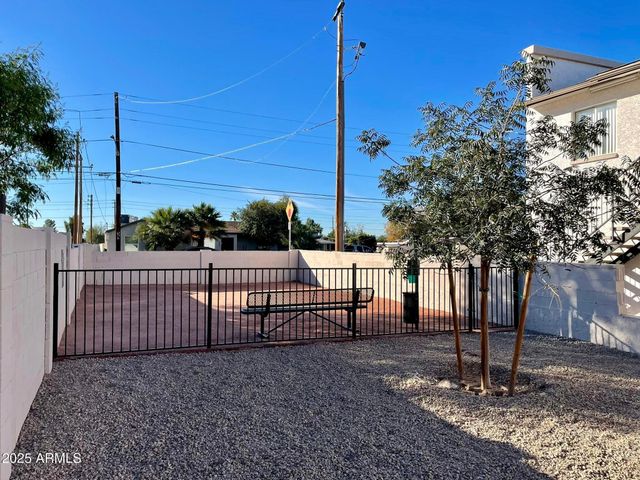 1222 E MOUNTAIN VIEW Road 208, Phoenix, AZ 85020