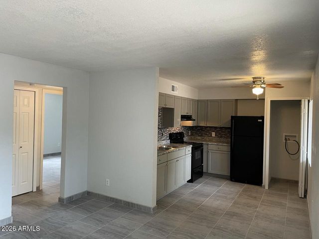 1222 E MOUNTAIN VIEW Road 208, Phoenix, AZ 85020