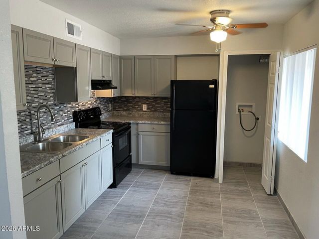 1222 E MOUNTAIN VIEW Road 208, Phoenix, AZ 85020
