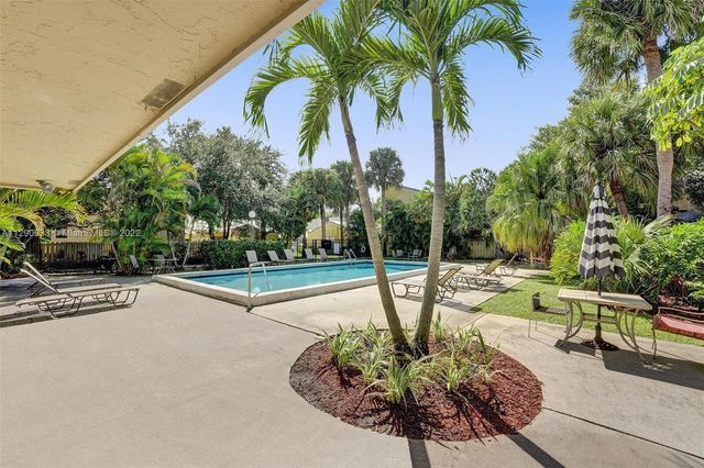 22322 Pineapple Walk Drive, Boca Raton, FL 33433