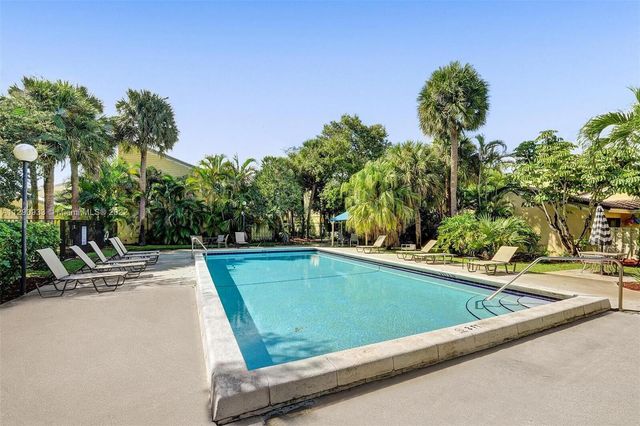 22322 Pineapple Walk Drive, Boca Raton, FL 33433