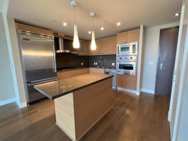 1325 Pacific Highway 1506, San Diego, CA 92101