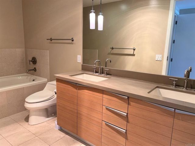 1325 Pacific Highway 1506, San Diego, CA 92101
