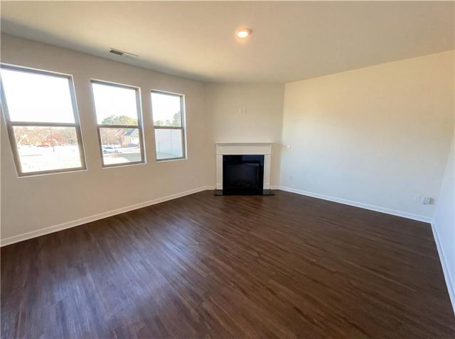 529 Emporia Loop, Mcdonough, GA 30253