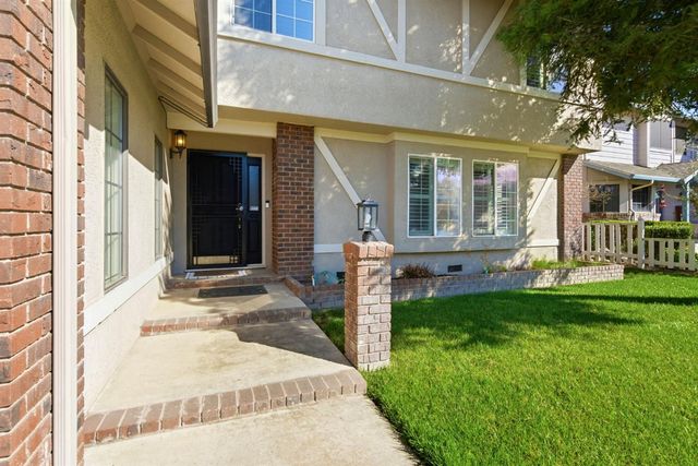 749 Nancy Dr, Ripon, CA 95366