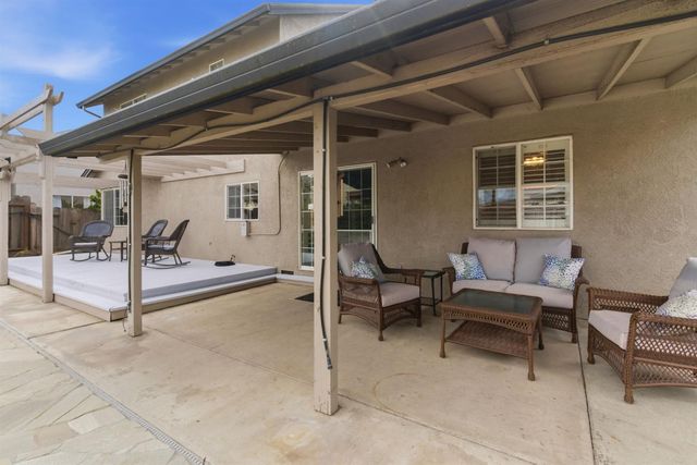 749 Nancy Dr, Ripon, CA 95366