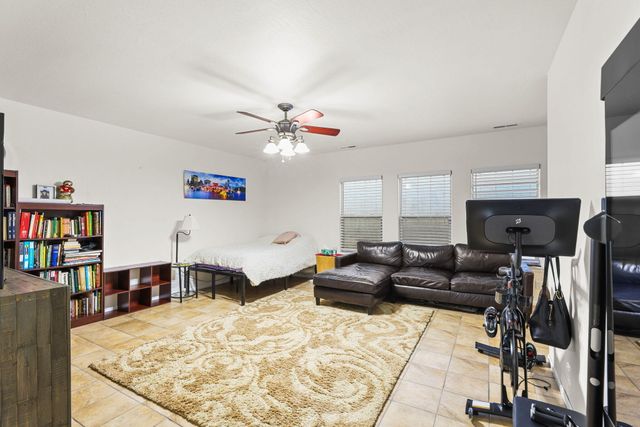 9671 Redmont Road NE, Albuquerque, NM 87109
