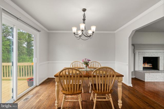 1585 MOUNTAIN VIEW RD, Stafford, VA 22554