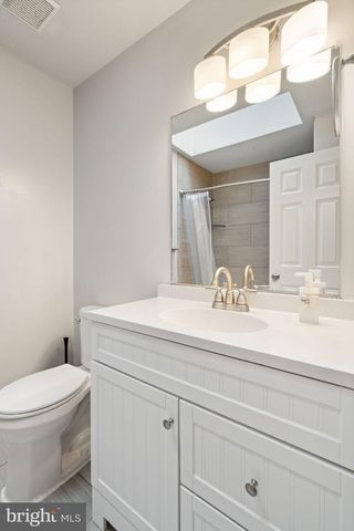 1585 MOUNTAIN VIEW RD, Stafford, VA 22554