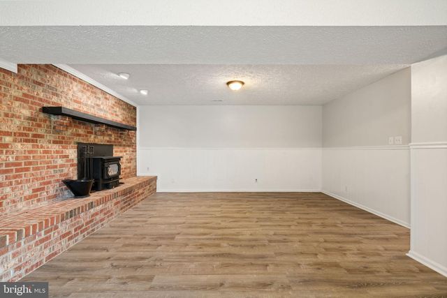 1585 MOUNTAIN VIEW RD, Stafford, VA 22554