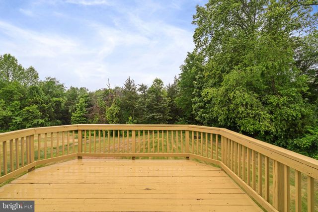 1585 MOUNTAIN VIEW RD, Stafford, VA 22554