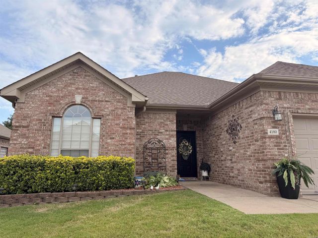 4180 Heritage Oak Drive, Benton, AR 72015