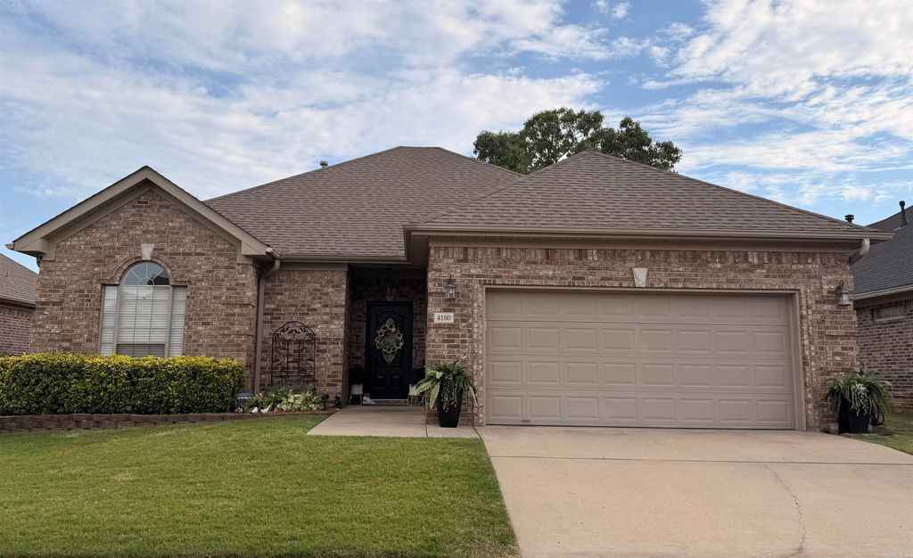 4180 Heritage Oak Drive, Benton, AR 72015