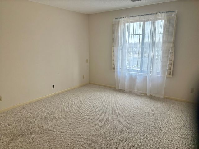 130 Thompson Drive SE 308, Cedar Rapids, IA 52403