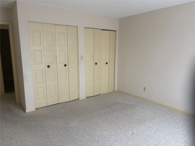 130 Thompson Drive SE 308, Cedar Rapids, IA 52403