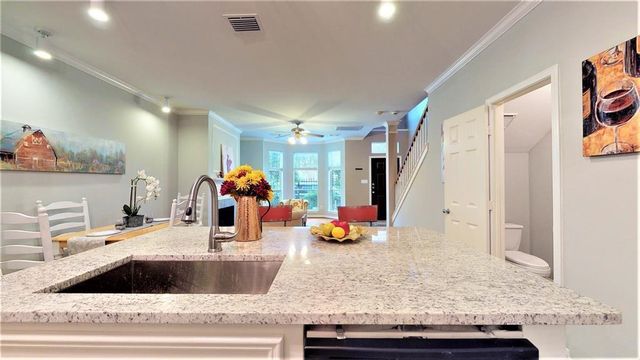 2104 Gillette Street, Houston, TX 77006